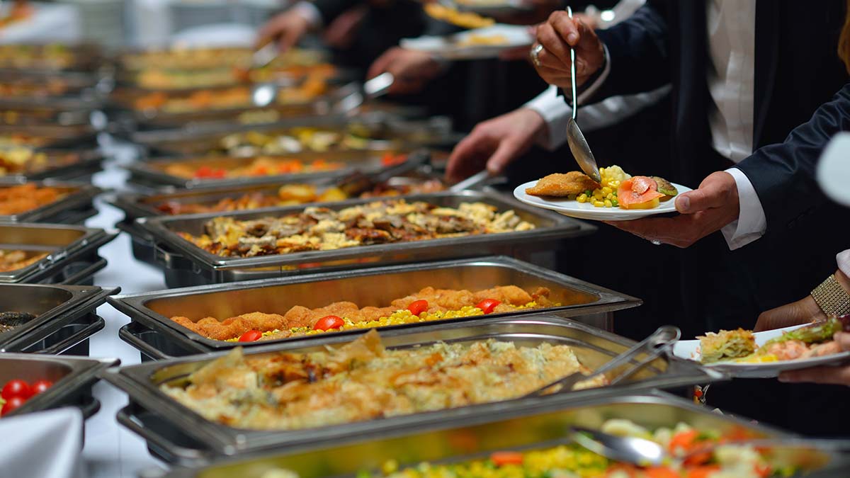 Hosting an Unforgettable Freshers Party for the Newbies