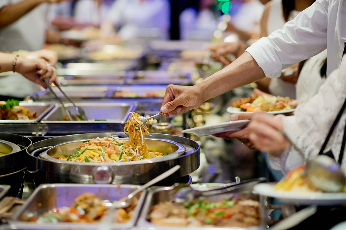 buffet-style-meal