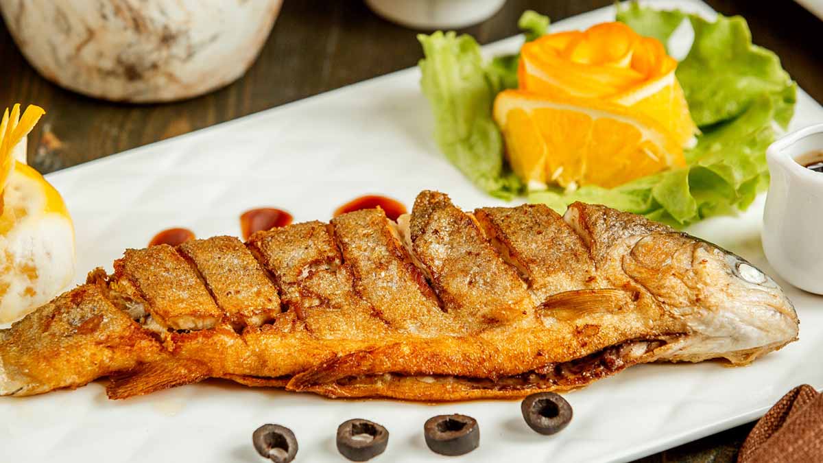 grilled fish with lemon butter sauce.jpg